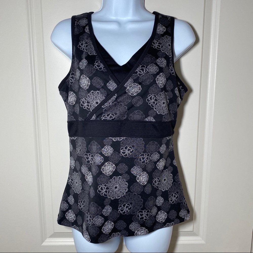 Tek Gear Black & White Floral Workout Tank Sz L